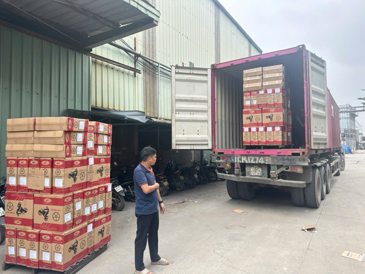 Công ty Cổ phần Việt Mỹ Vina xuất khẩu 1.550 xe điện sang Thái Lan