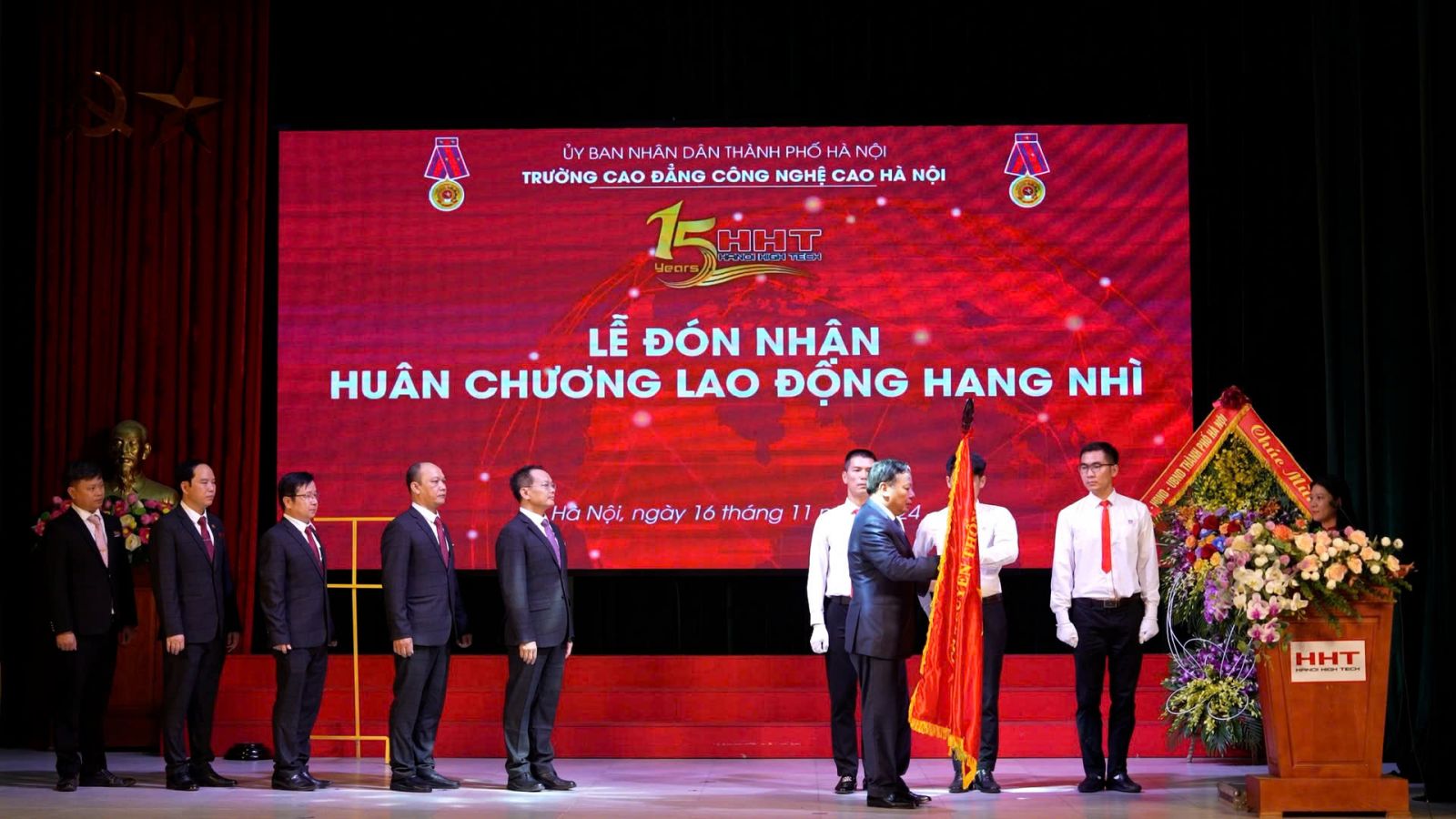 Trường Cao đẳng Công nghệ cao Hà Nội kỷ niệm 15 năm thành lập và đón nhận Huân chương Lao động hạng Nhì: Vững bước trên đường hội nhập